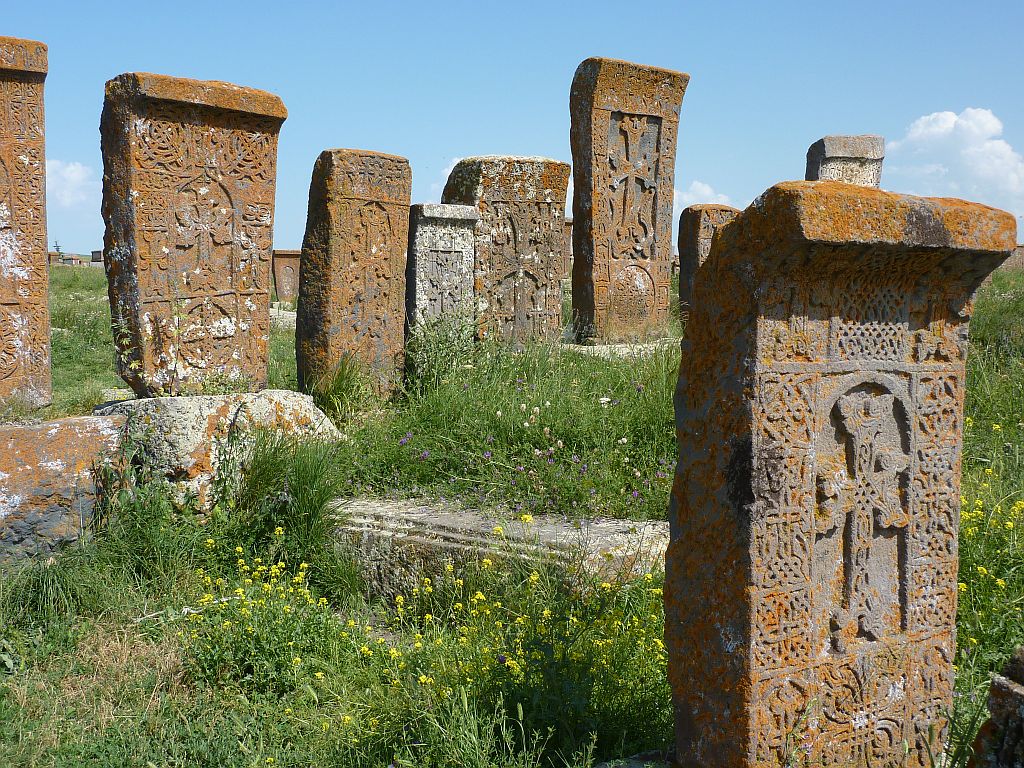 Armenien-Friedhof-Noraduz-72dpi