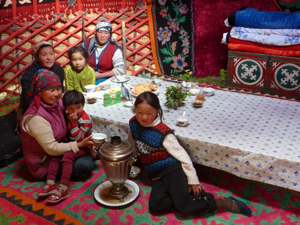 Kirgistan 003 2000px