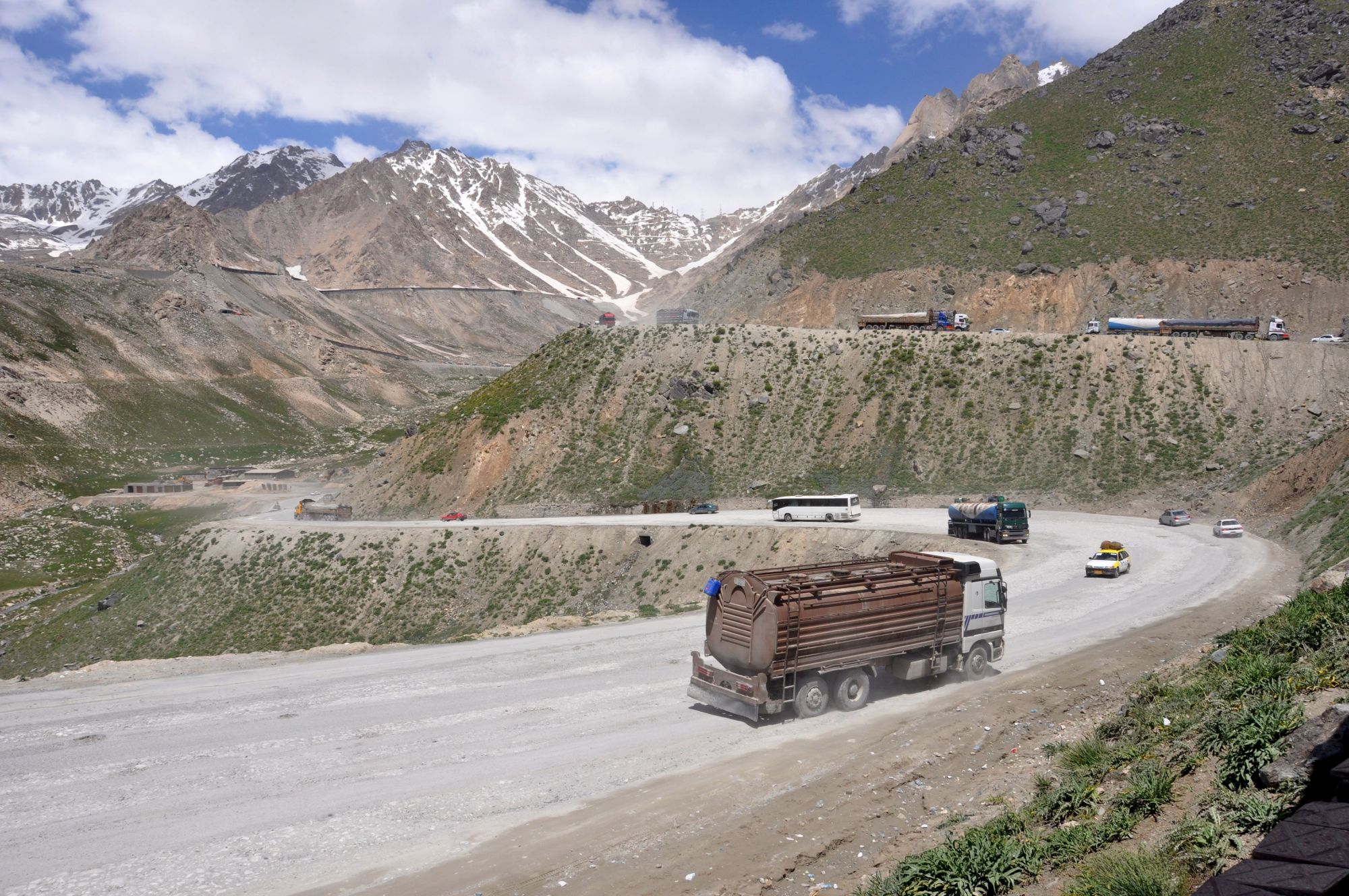 Afghanistan-Reise: Über den Khyber-Pass von Pakistan bis nach Kabul